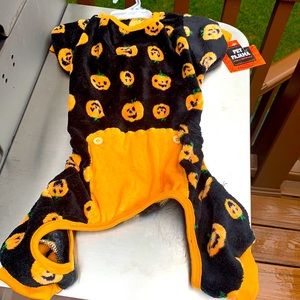 New Size XL Pet Pajama’s. Soft with Halloween design with smiling pumpkins.